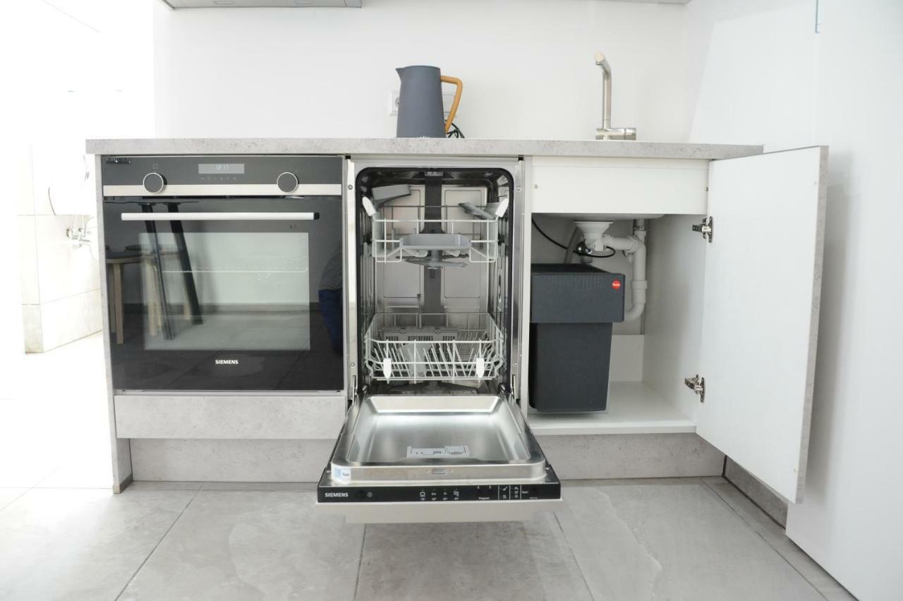 Kleine Studio-wohnung, Kontaktloser Check-in