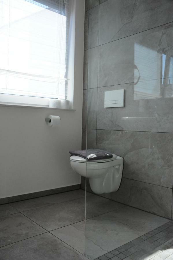 Kleine Studio-wohnung, Kontaktloser Check-in